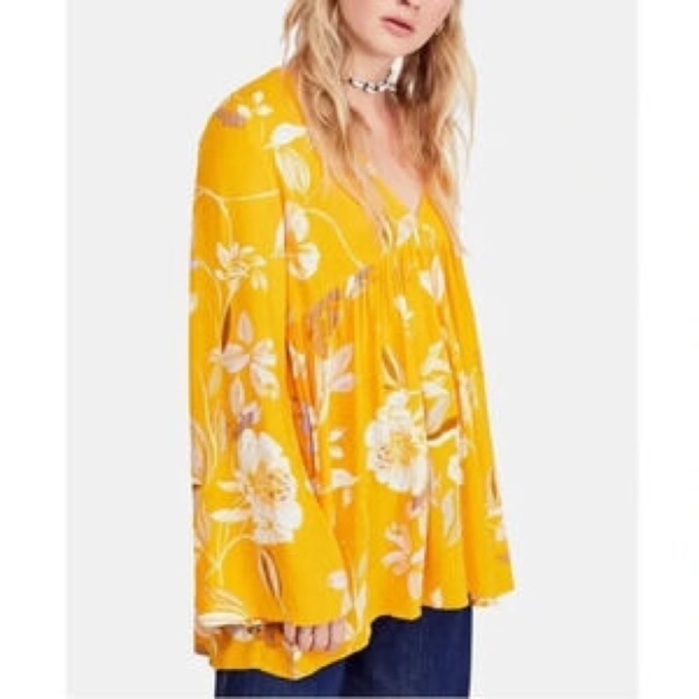 FREE PEOPLE FP Floral Yellow White Flowy Top Boho Size S Feminine Bell Sleeve